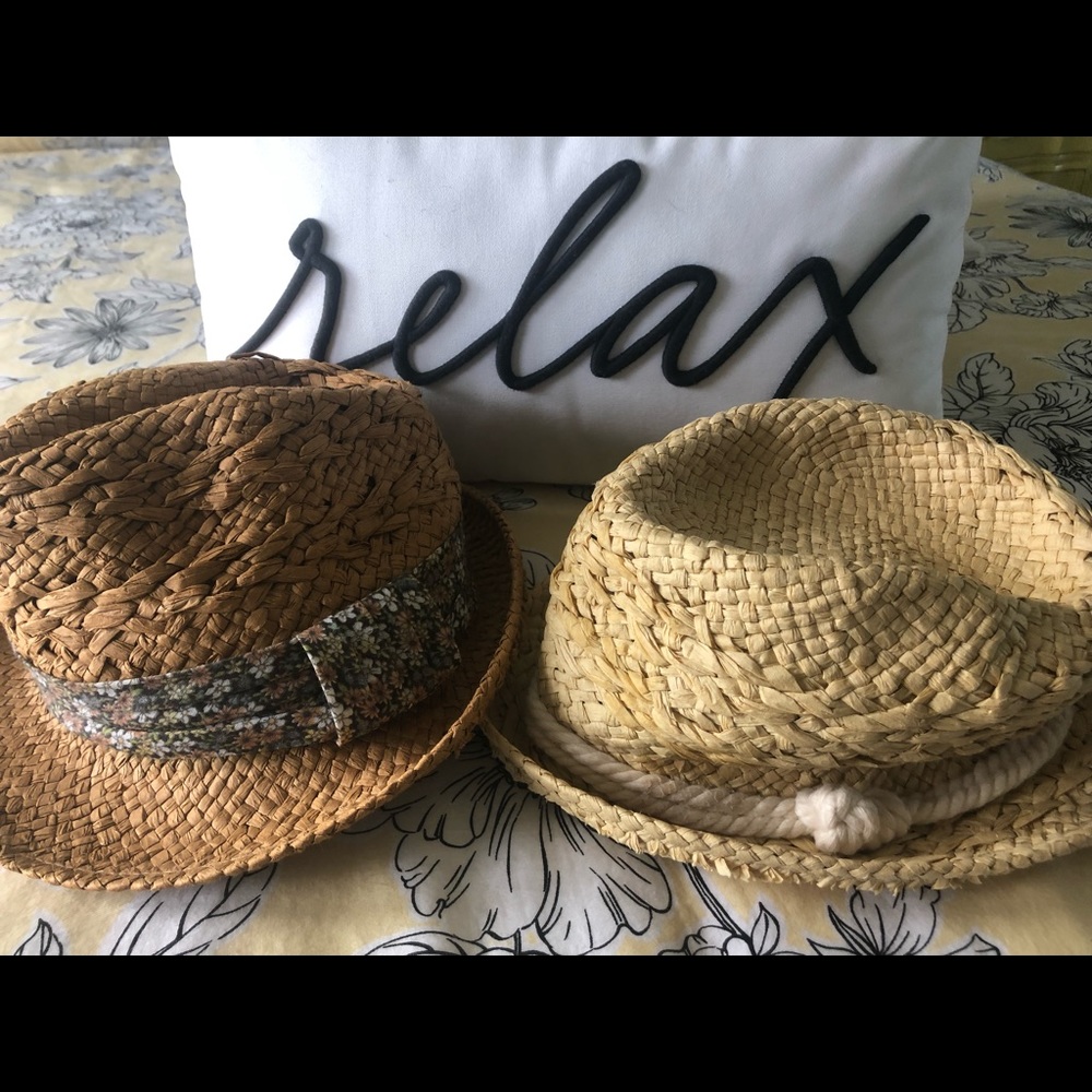 2 Fedoras